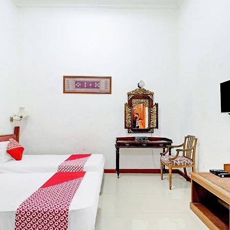 Hotel O Bandung Near Stadion Siliwangi Formerly The Ethnic Hotel Bandung Buitenkant foto