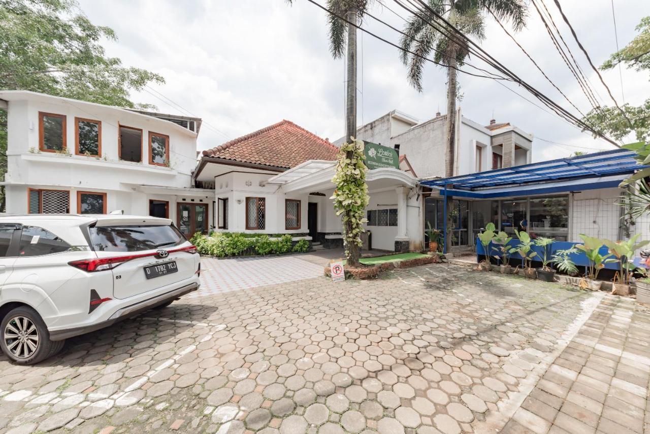 Hotel O Bandung Near Stadion Siliwangi Formerly The Ethnic Hotel Bandung Buitenkant foto