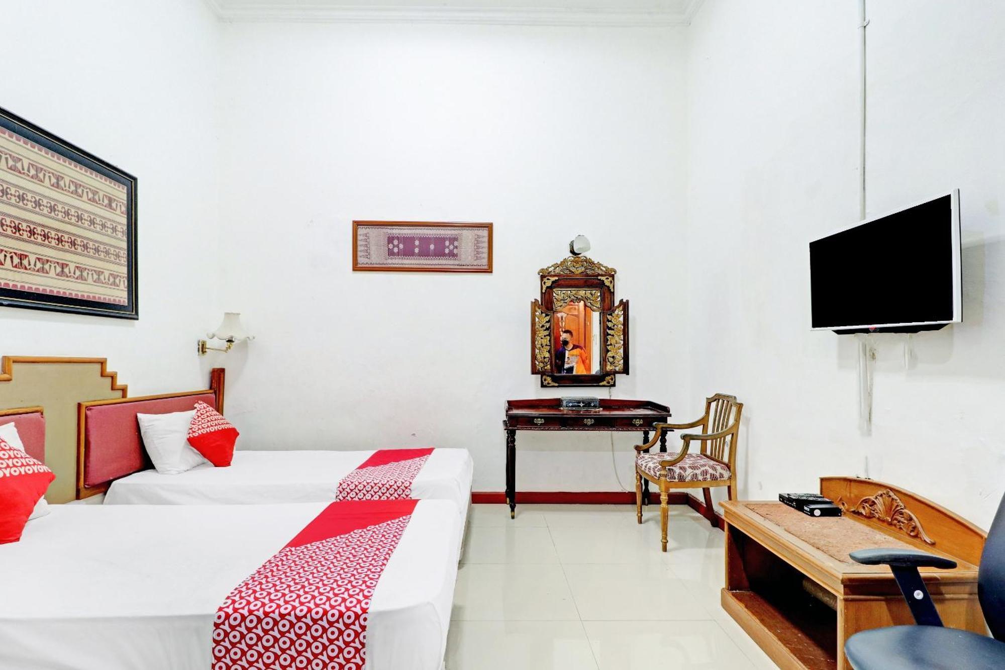 Hotel O Bandung Near Stadion Siliwangi Formerly The Ethnic Hotel Bandung Buitenkant foto