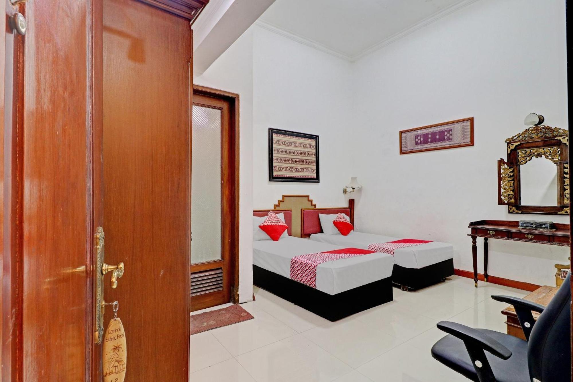 Hotel O Bandung Near Stadion Siliwangi Formerly The Ethnic Hotel Bandung Buitenkant foto