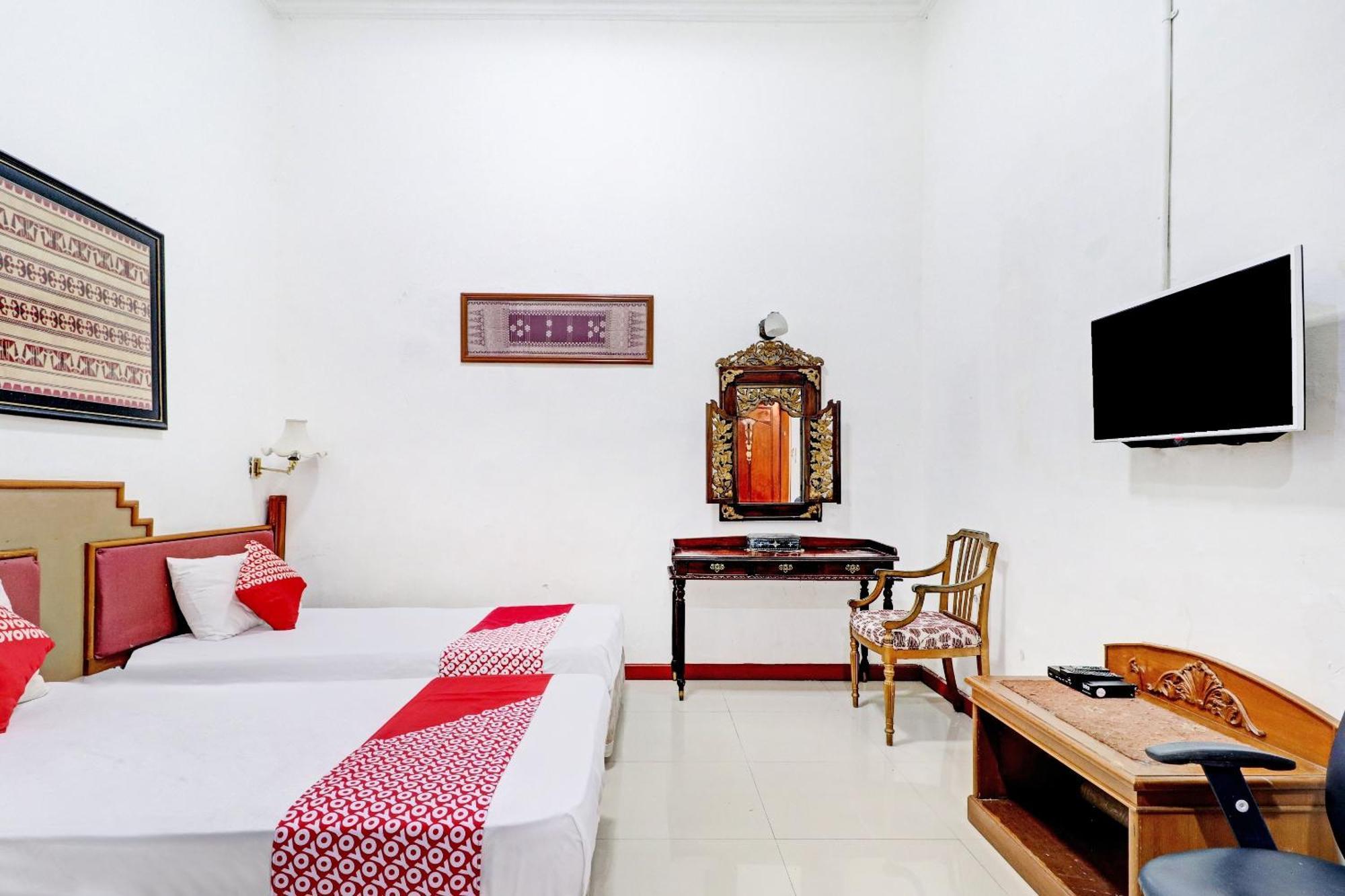 Hotel O Bandung Near Stadion Siliwangi Formerly The Ethnic Hotel Bandung Buitenkant foto