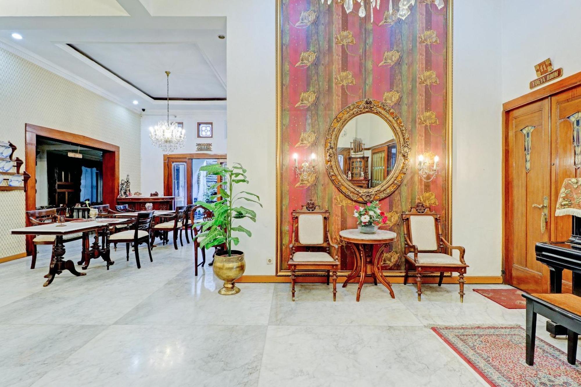 Hotel O Bandung Near Stadion Siliwangi Formerly The Ethnic Hotel Bandung Buitenkant foto