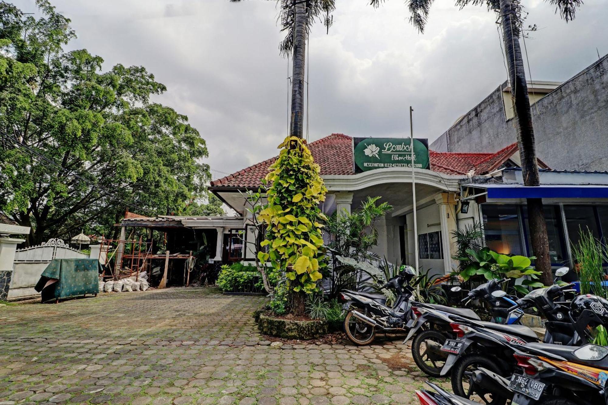 Hotel O Bandung Near Stadion Siliwangi Formerly The Ethnic Hotel Bandung Buitenkant foto