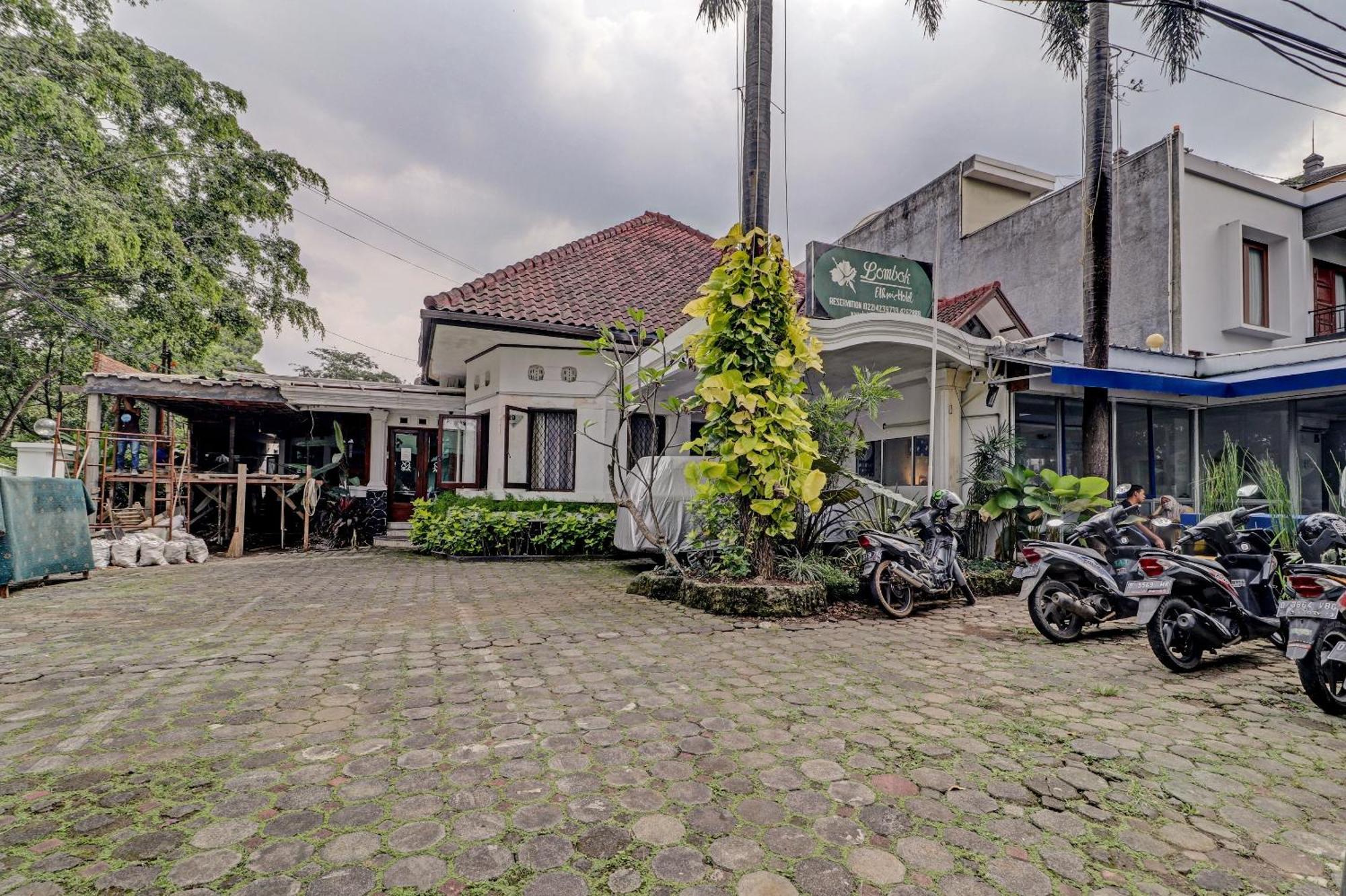 Hotel O Bandung Near Stadion Siliwangi Formerly The Ethnic Hotel Bandung Buitenkant foto