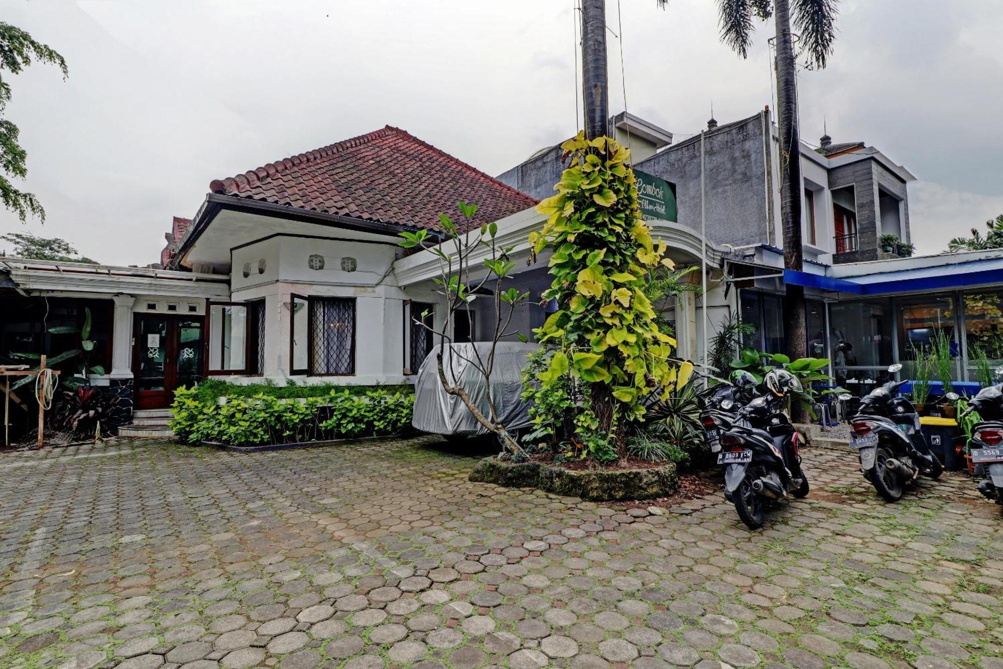 Hotel O Bandung Near Stadion Siliwangi Formerly The Ethnic Hotel Bandung Buitenkant foto