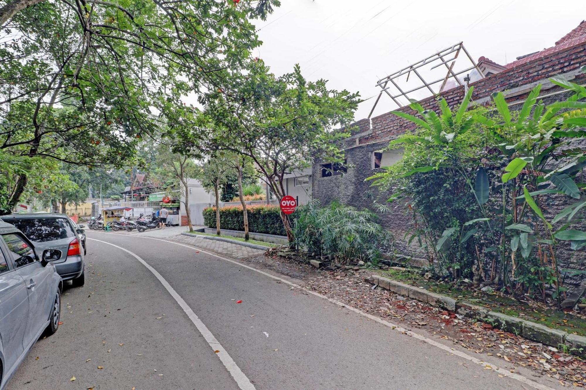 Hotel O Bandung Near Stadion Siliwangi Formerly The Ethnic Hotel Bandung Buitenkant foto