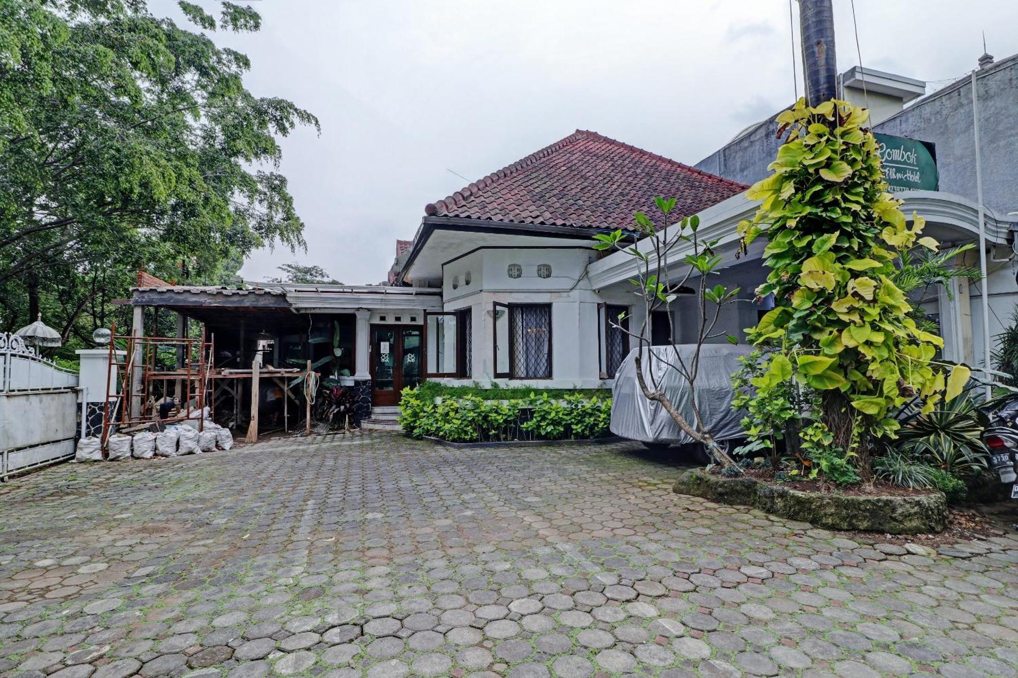 Hotel O Bandung Near Stadion Siliwangi Formerly The Ethnic Hotel Bandung Buitenkant foto